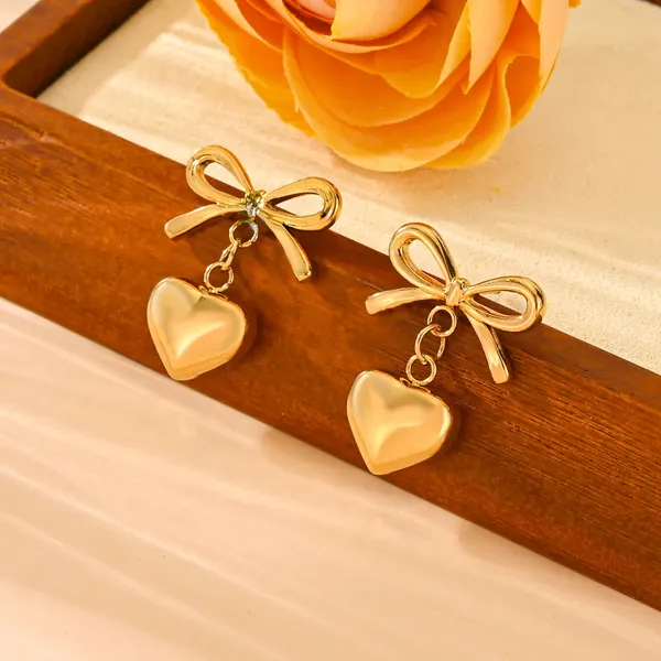 Gold_Bowknot_Heart_Pendants_For_Women